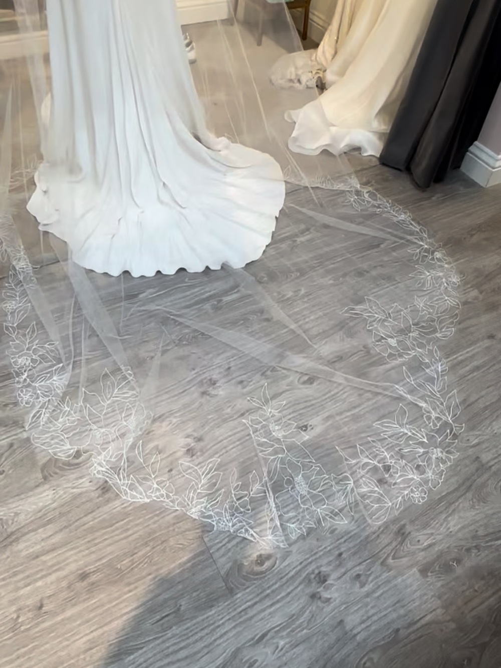 Toni Federici handmade beaded custom Veil - Ivory